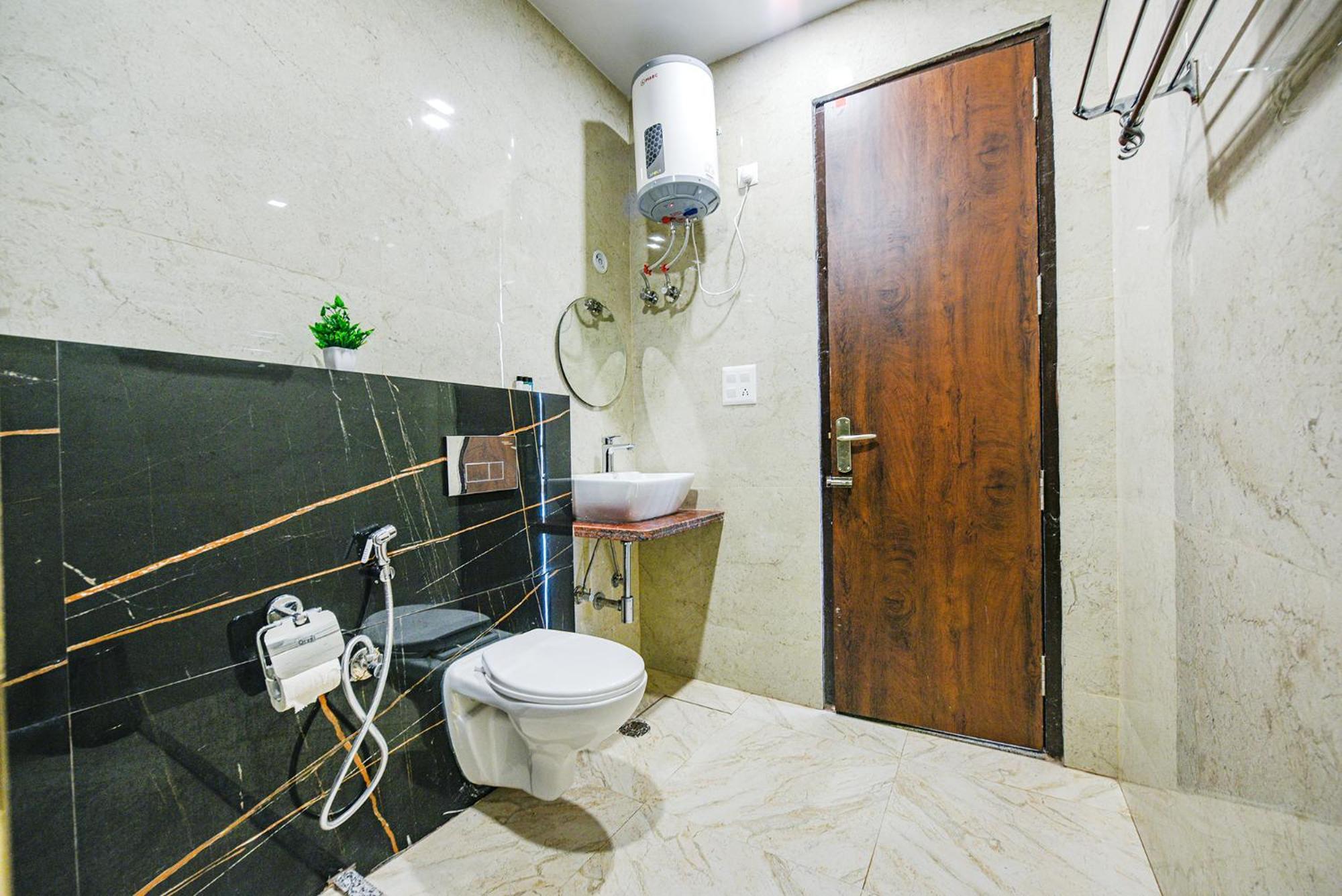 הרידוואר Fabhotel Jaswinder Bhawan מראה חיצוני תמונה